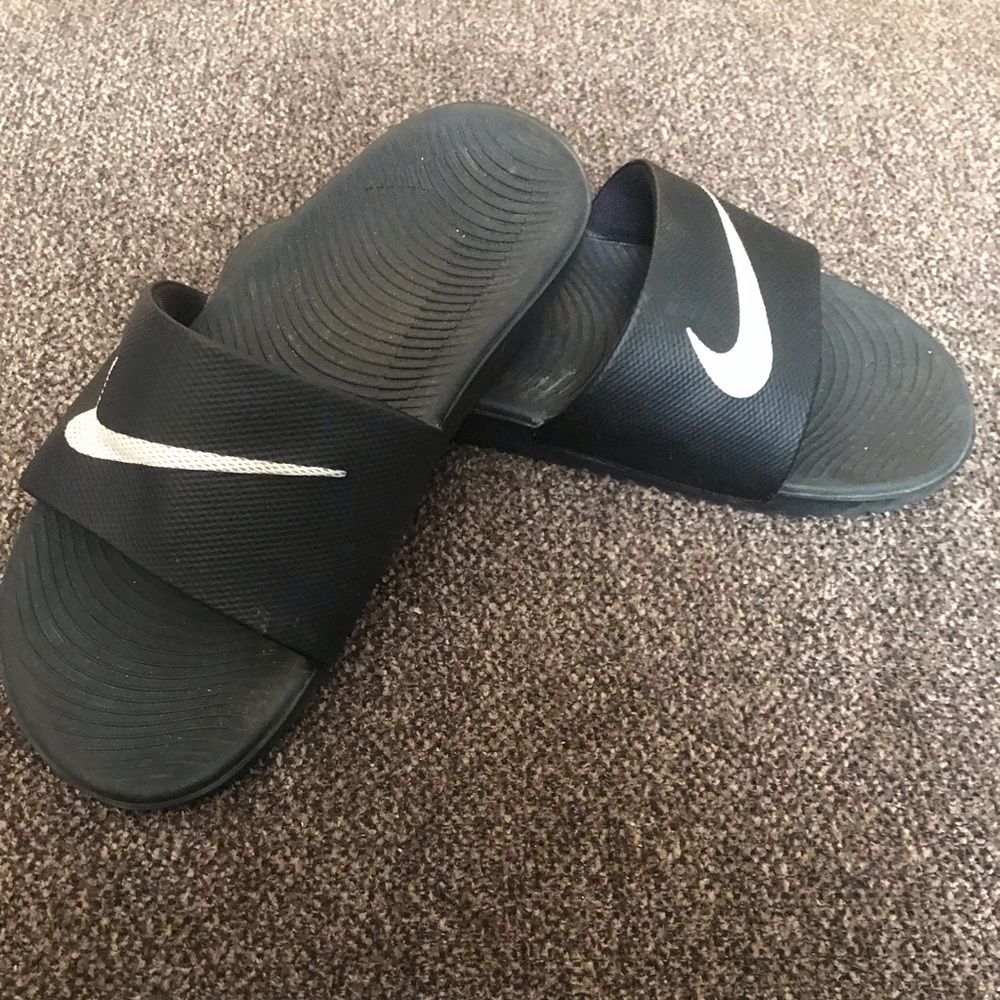 Nike slides